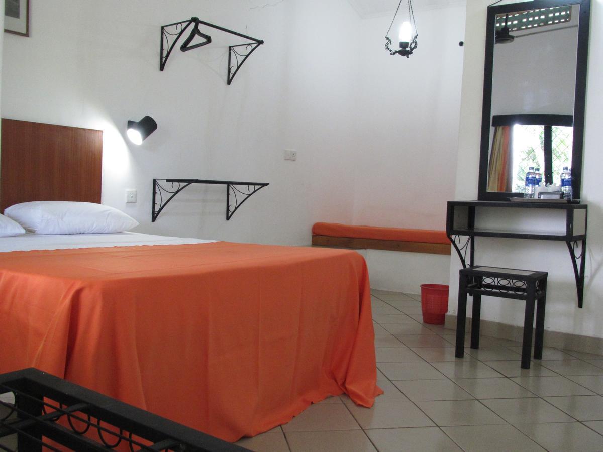 Dambulu Oya Family Park Hotel Dambulla Bagian luar foto