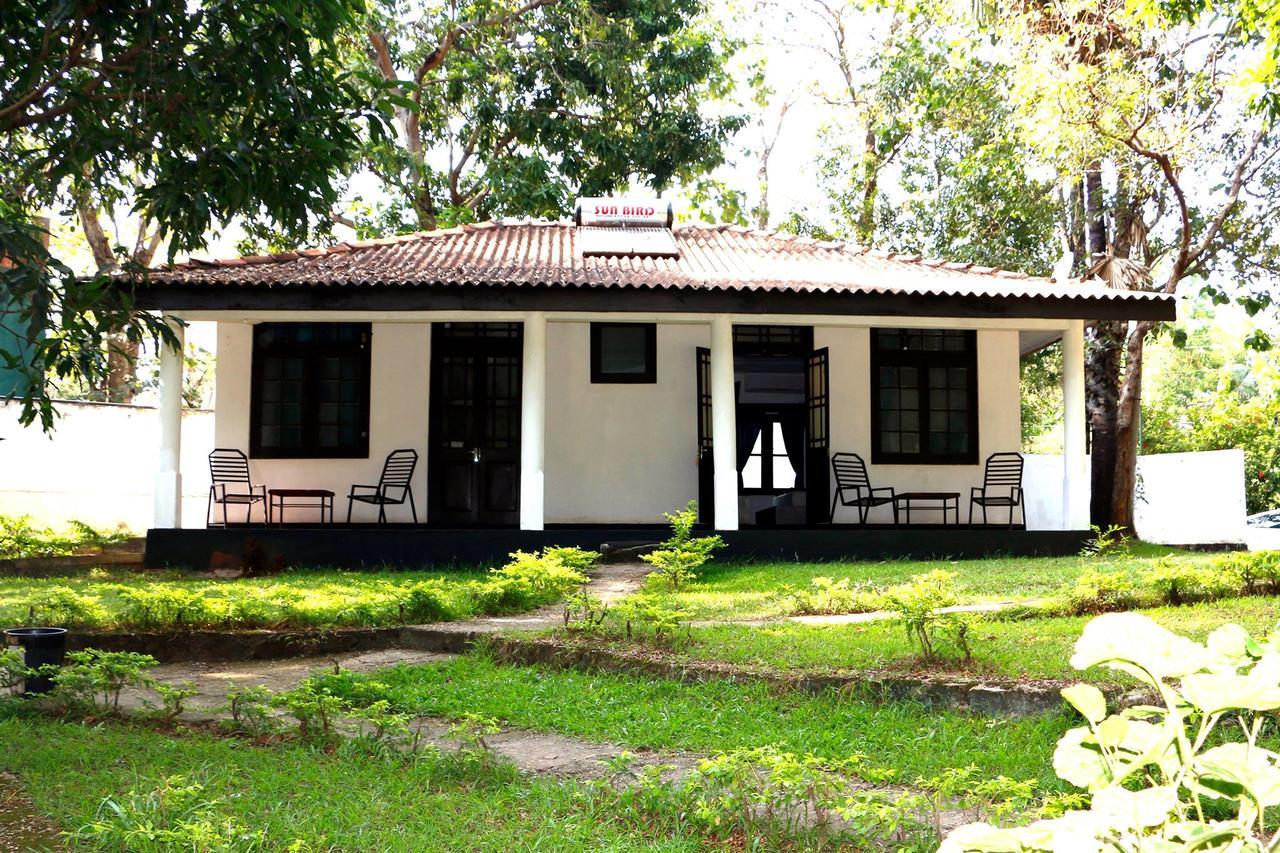 Dambulu Oya Family Park Hotel Dambulla Bagian luar foto